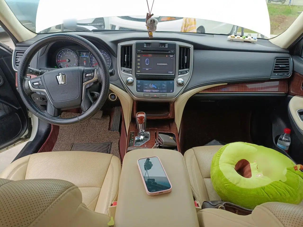 Toyota Crown 2015 2.0T Fashion Edition — миниатюра 10