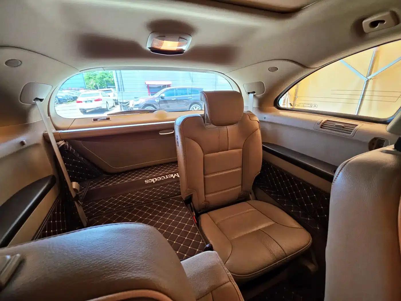 2011 Mercedes-Benz R-Class R 350 L 4MATIC — миниатюра 17
