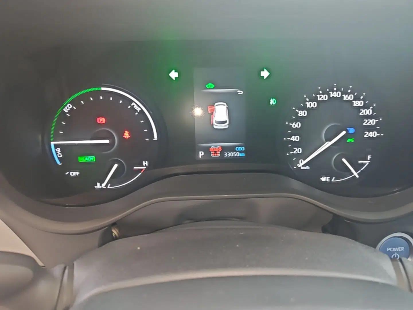 Toyota Granvia 2023 2.5L Hybrid Comfort Edition — миниатюра 15
