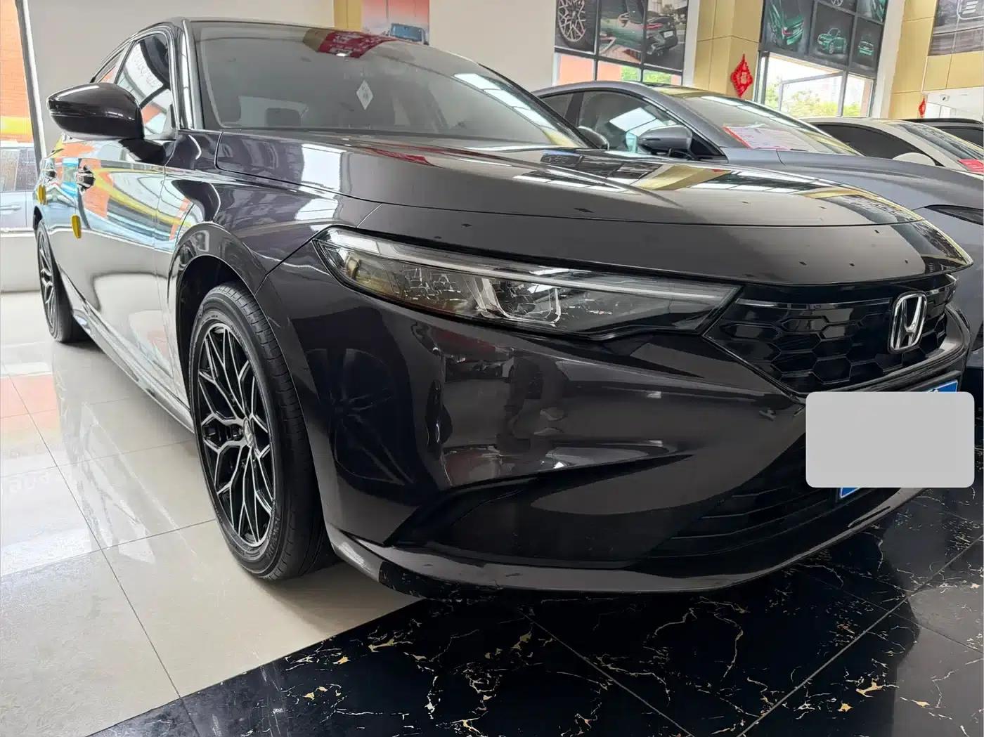 Stylish 2023 240TURBO CVT Deluxe Edition — миниатюра 1
