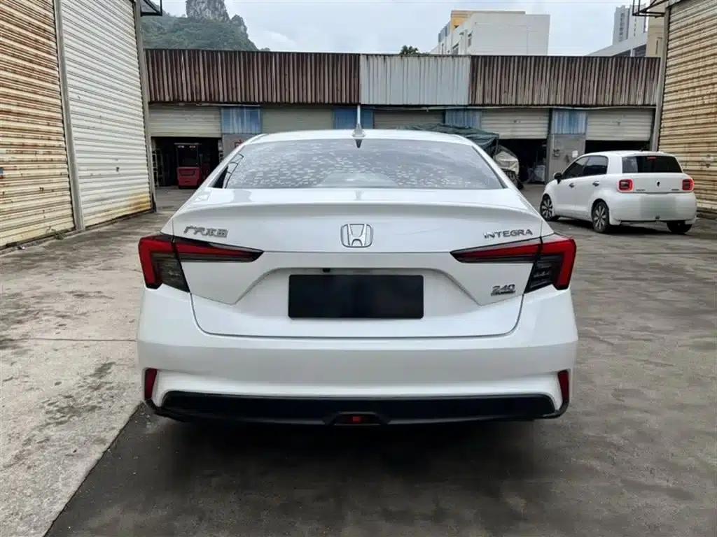 Stylish 2022 240TURBO CVT Phantom Night Luxury Edition — миниатюра 6