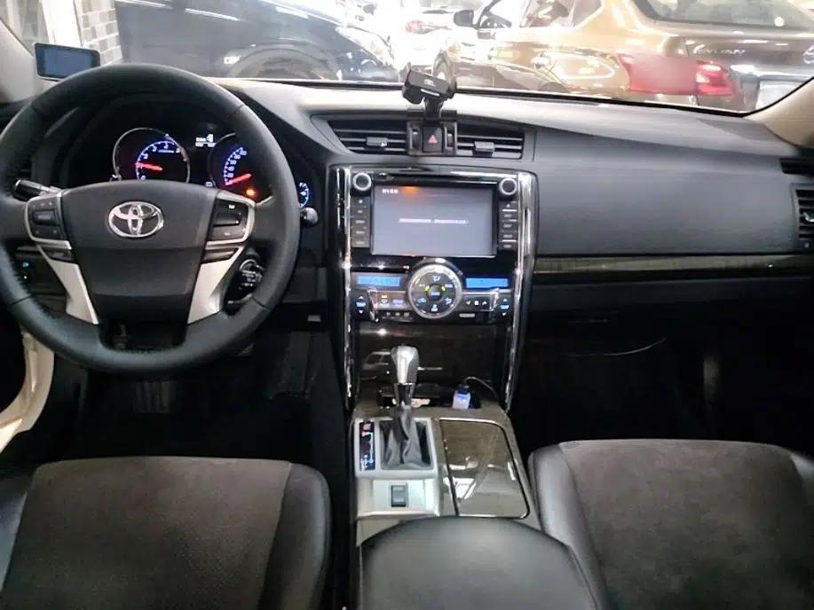 Toyota Reiz 2013 2.5V Shangrui Edition — миниатюра 13