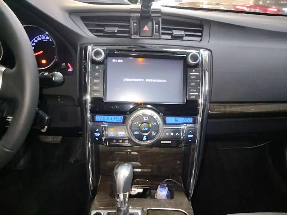 Toyota Reiz 2013 2.5V Shangrui Edition — миниатюра 16