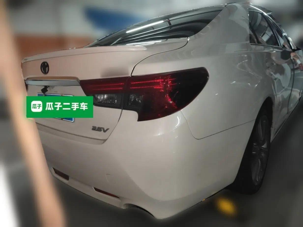Toyota Reiz 2013 2.5V Shangrui Edition — миниатюра 5