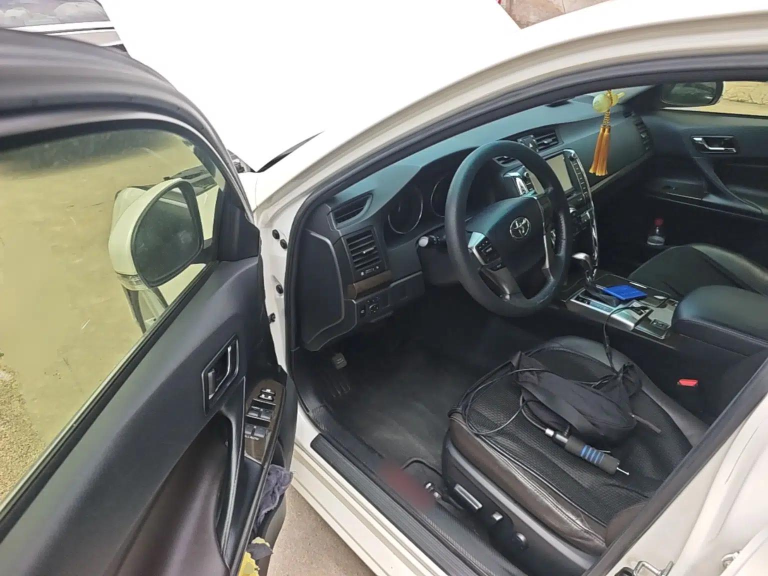 Toyota Reiz 2013 2.5V Elite Edition — миниатюра 17