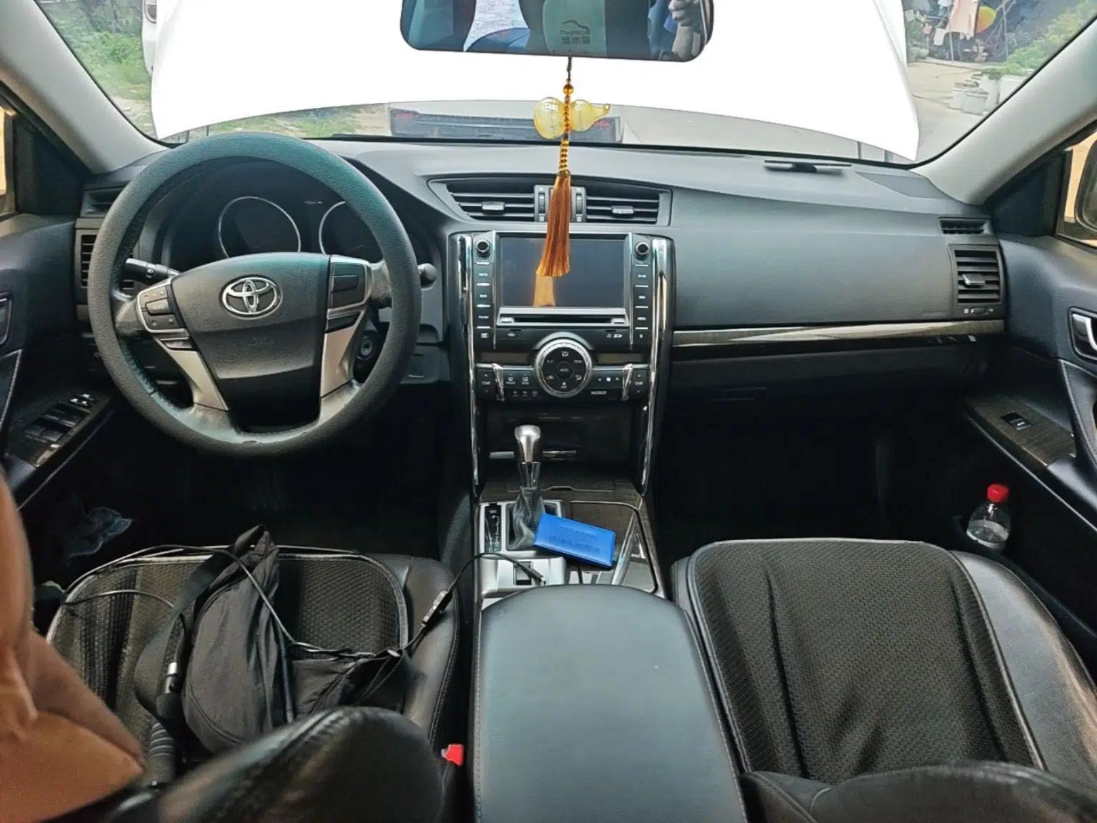 Toyota Reiz 2013 2.5V Elite Edition — миниатюра 10
