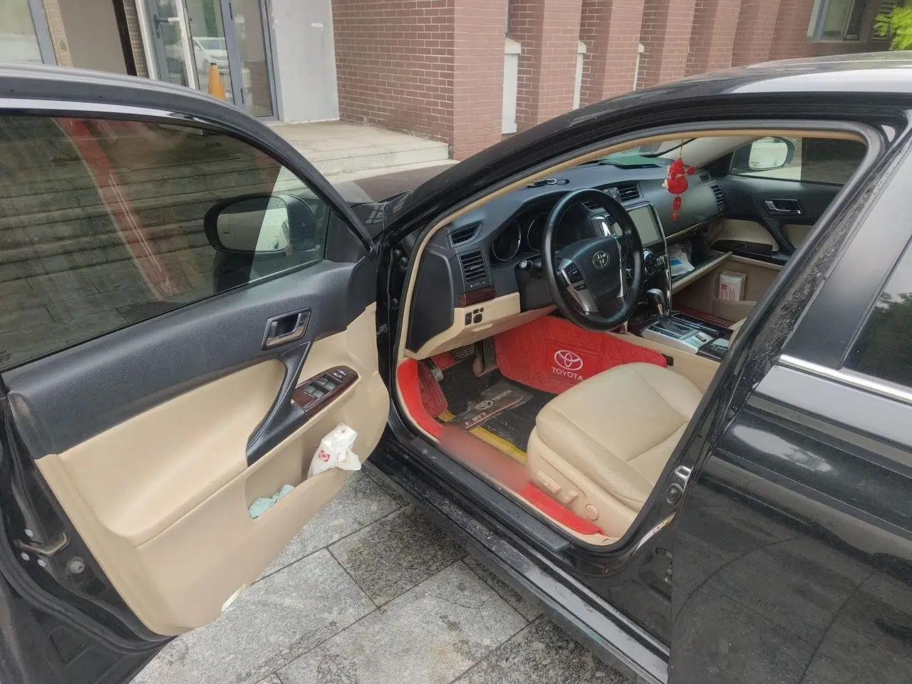 Toyota Reiz 2010 2.5V Fengdu Elite Edition — миниатюра 17