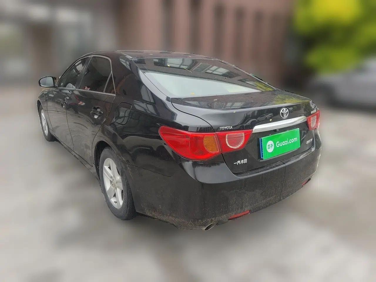 Toyota Reiz 2010 2.5V Fengdu Elite Edition — миниатюра 4