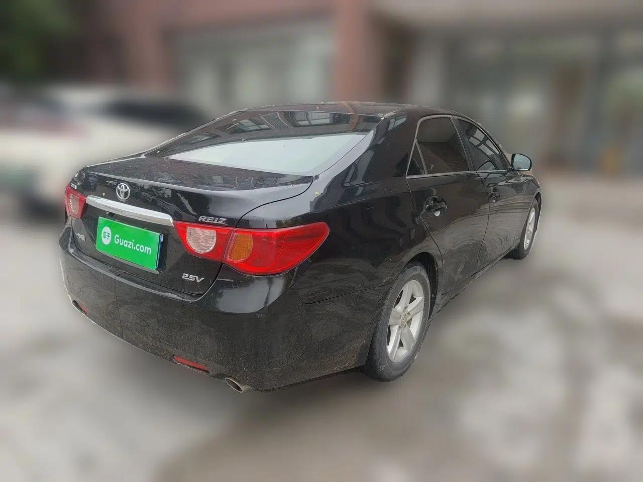 Toyota Reiz 2010 2.5V Fengdu Elite Edition — миниатюра 6