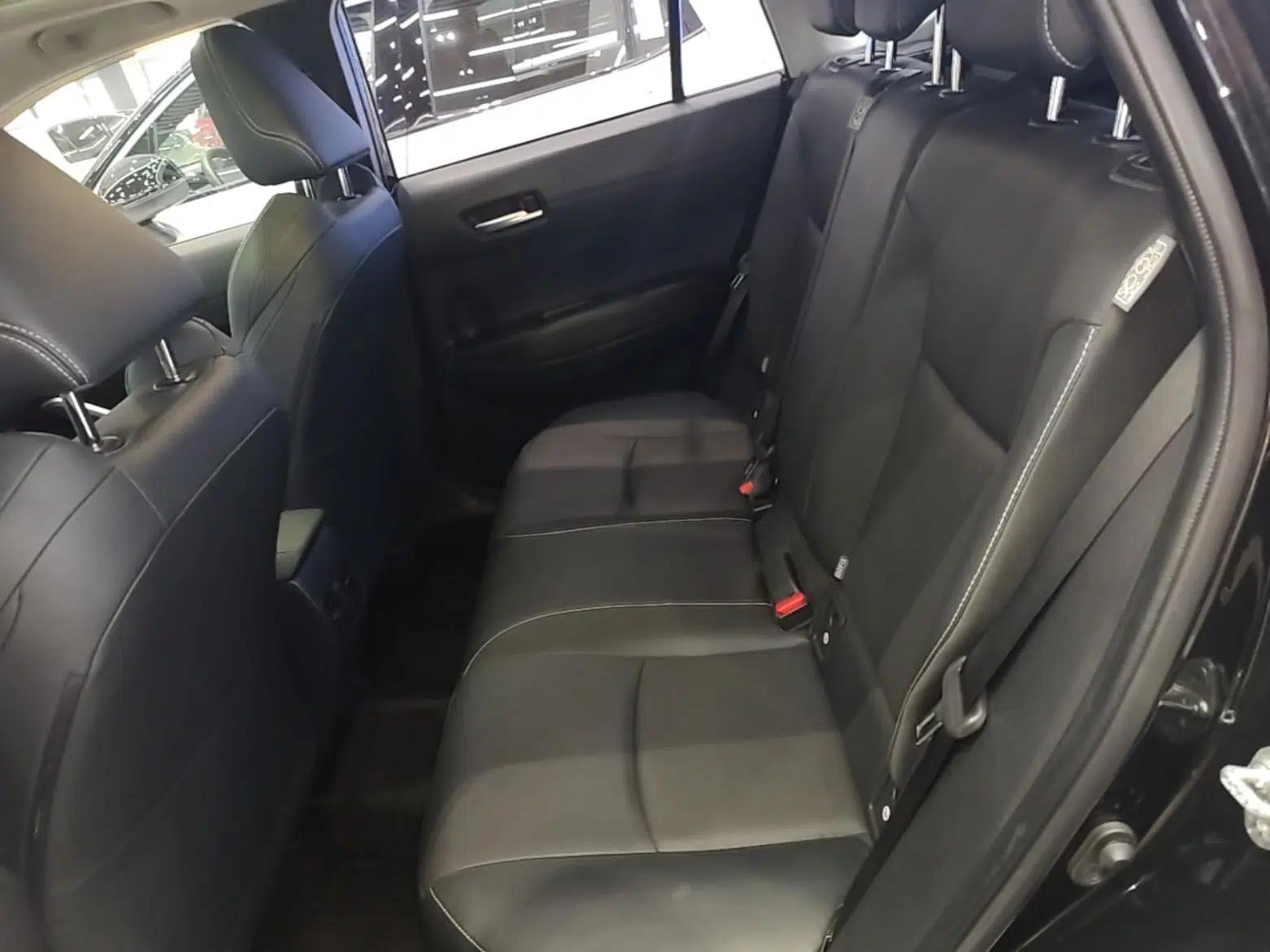 Toyota FRONTLANDER 2022 2.0L CVT Luxury Edition — миниатюра 20