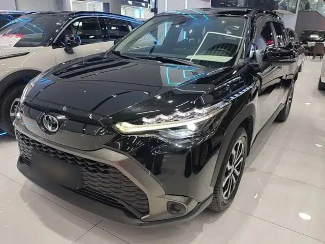 Toyota FRONTLANDER 2022 2.0L CVT Luxury Edition
