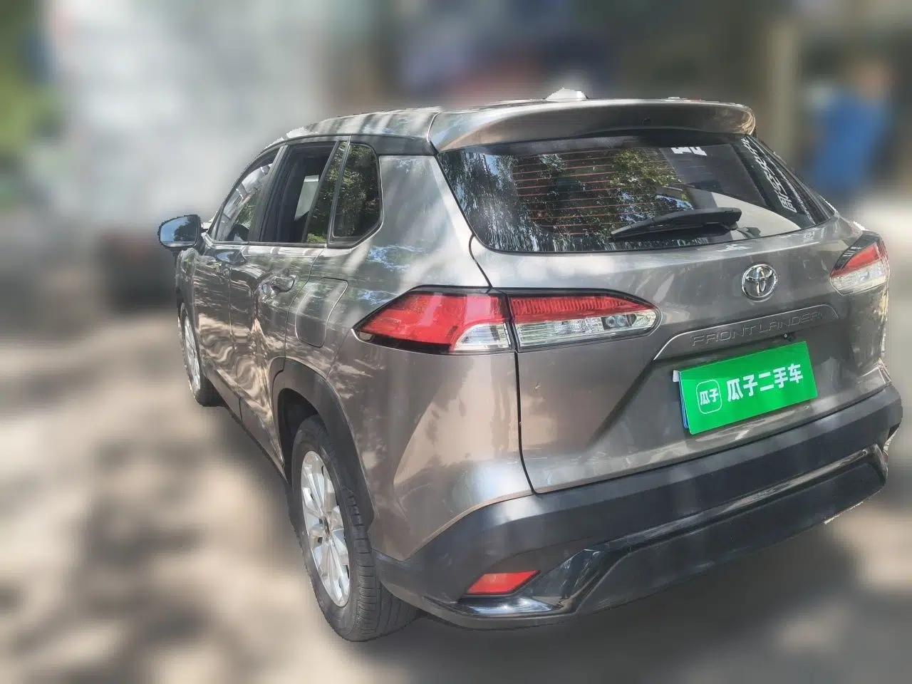 Toyota FRONTLANDER 2023 2.0L CVT Leading Edition — миниатюра 4