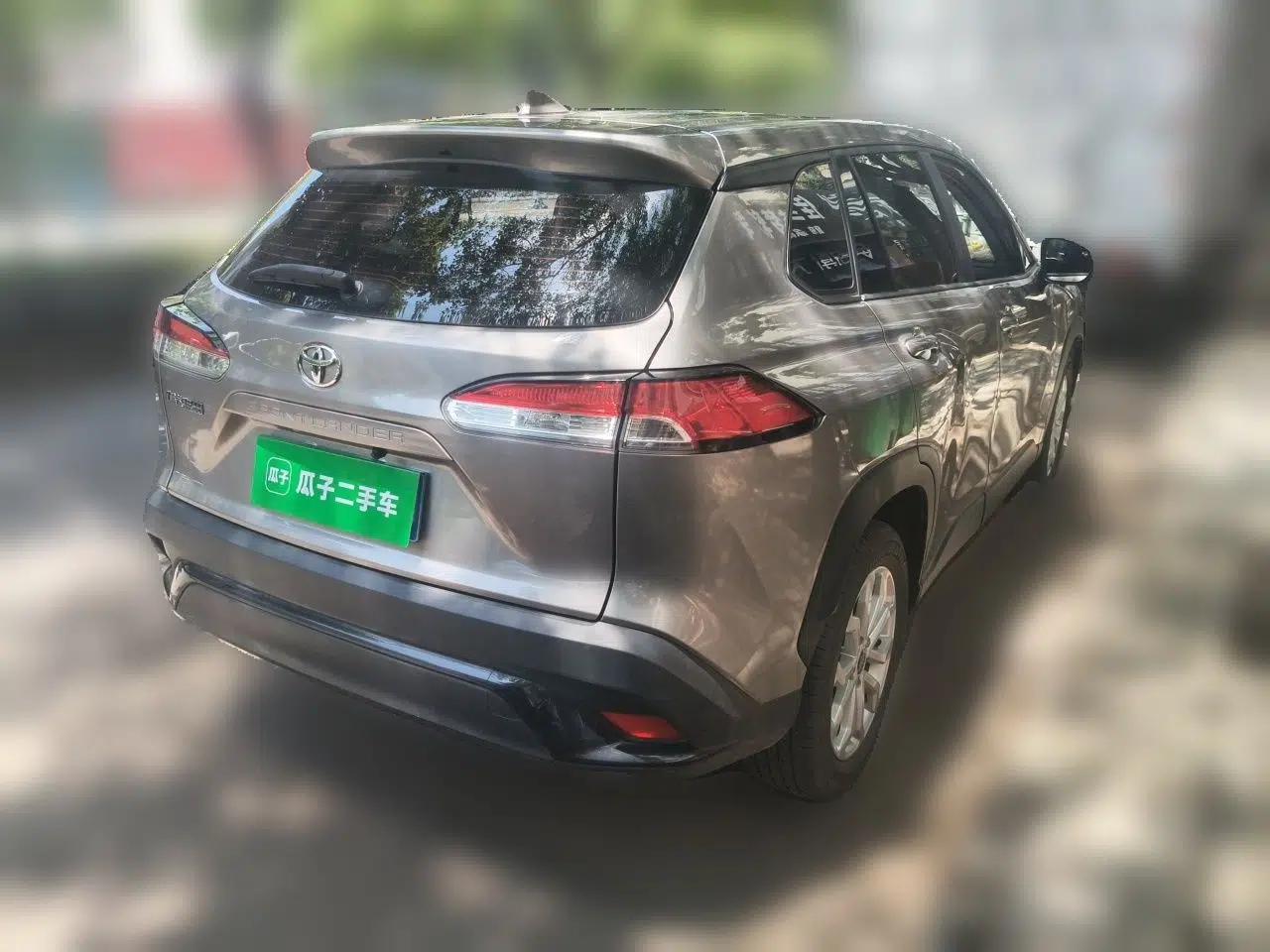 Toyota FRONTLANDER 2023 2.0L CVT Leading Edition — миниатюра 6