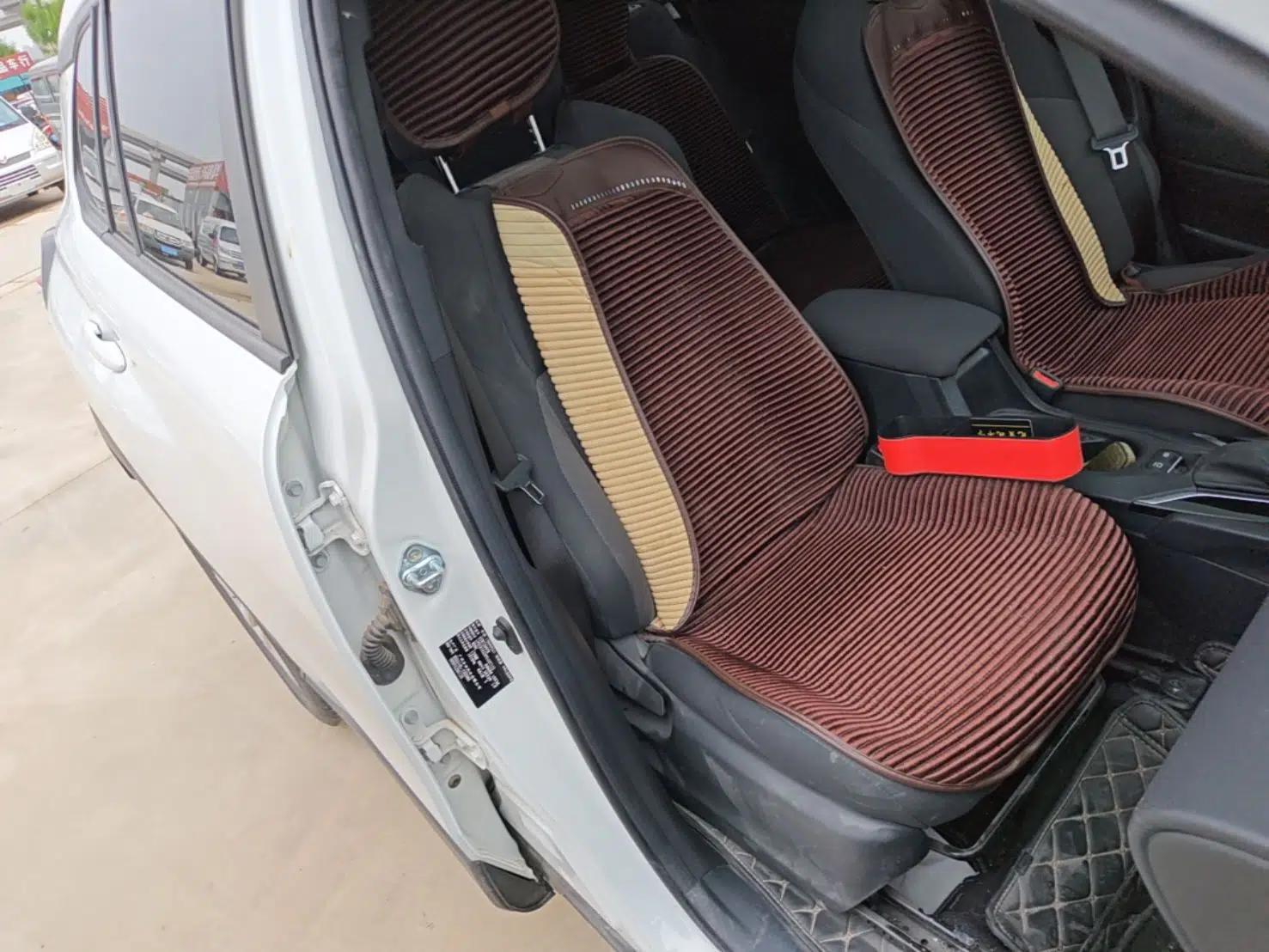 Toyota FRONTLANDER 2022 2.0L CVT Leading Edition — миниатюра 23