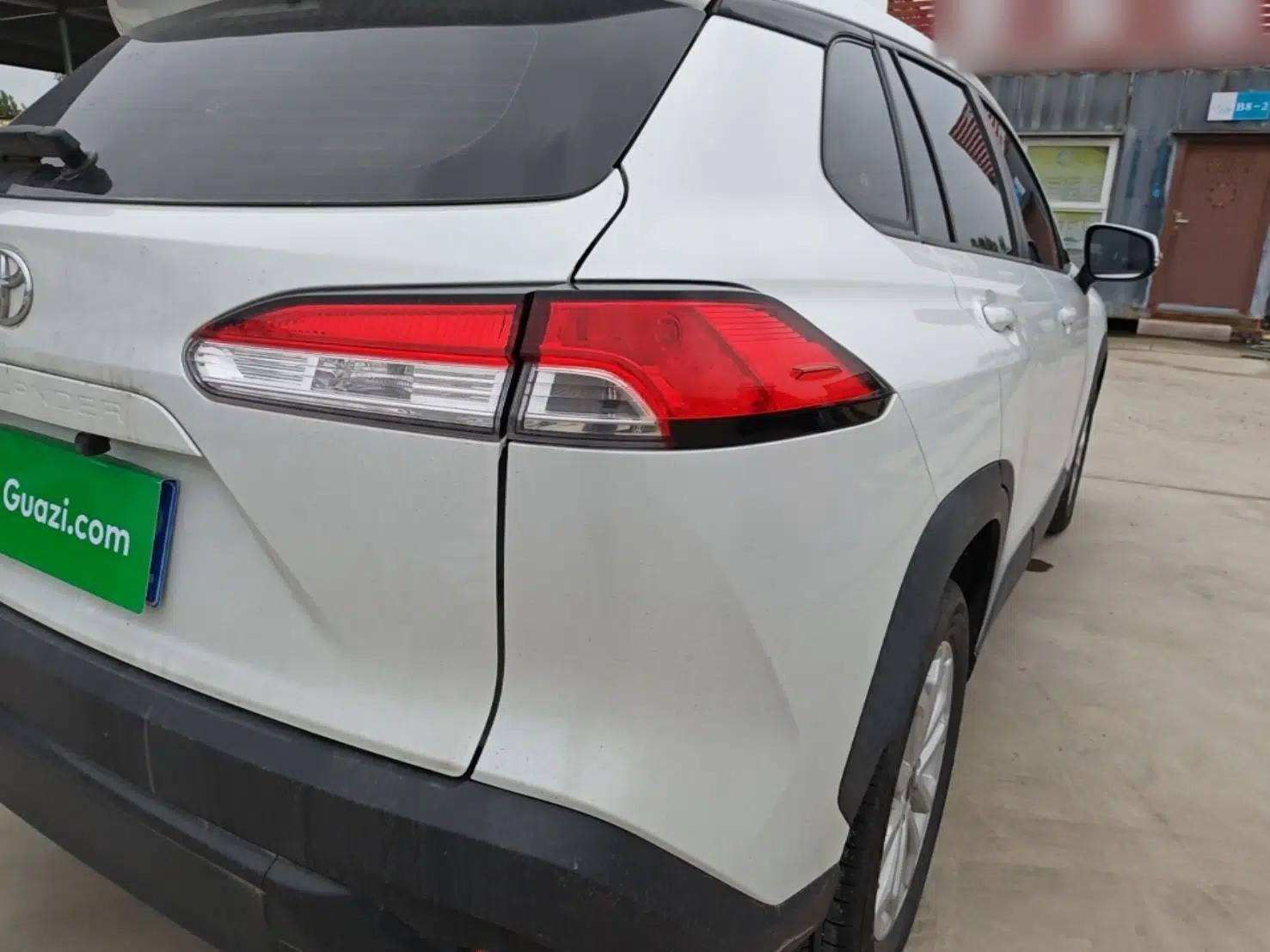 Toyota FRONTLANDER 2022 2.0L CVT Leading Edition — миниатюра 8