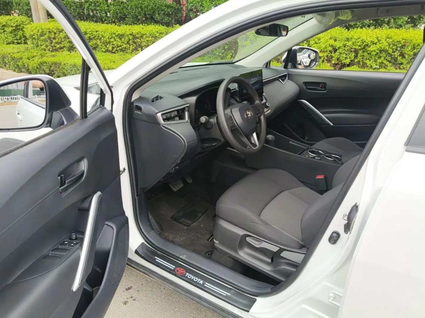 Toyota FRONTLANDER 2023 2.0L CVT Elite Edition — миниатюра 19