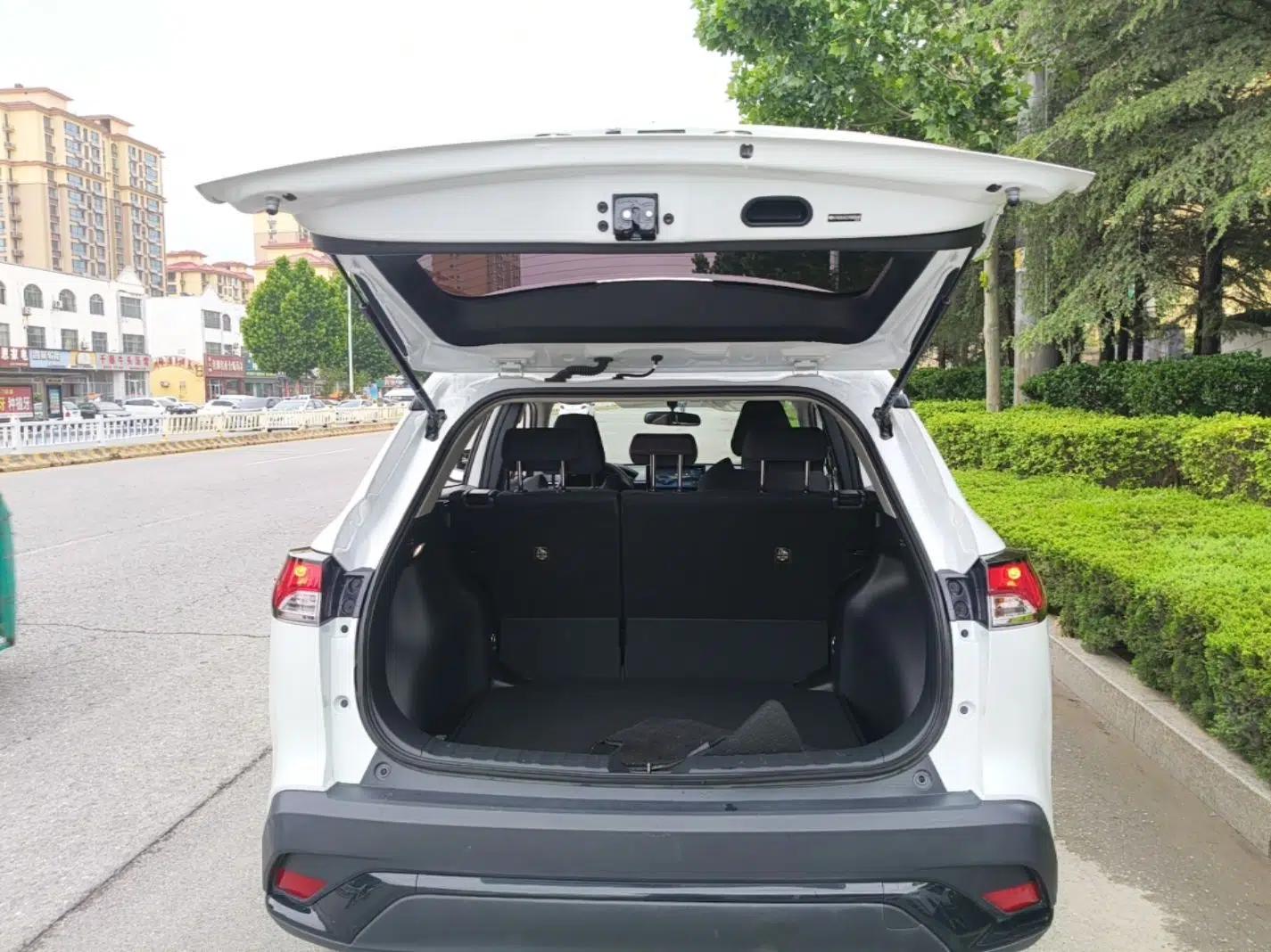 Toyota FRONTLANDER 2023 2.0L CVT Elite Edition — миниатюра 22