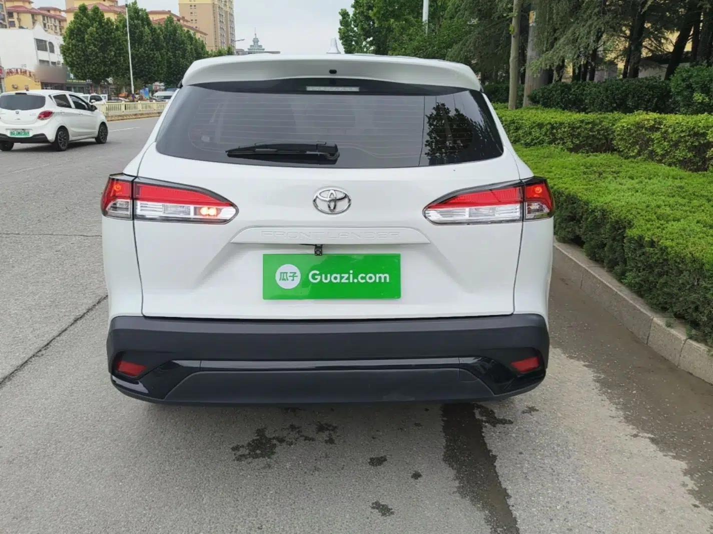 Toyota FRONTLANDER 2023 2.0L CVT Elite Edition — миниатюра 5