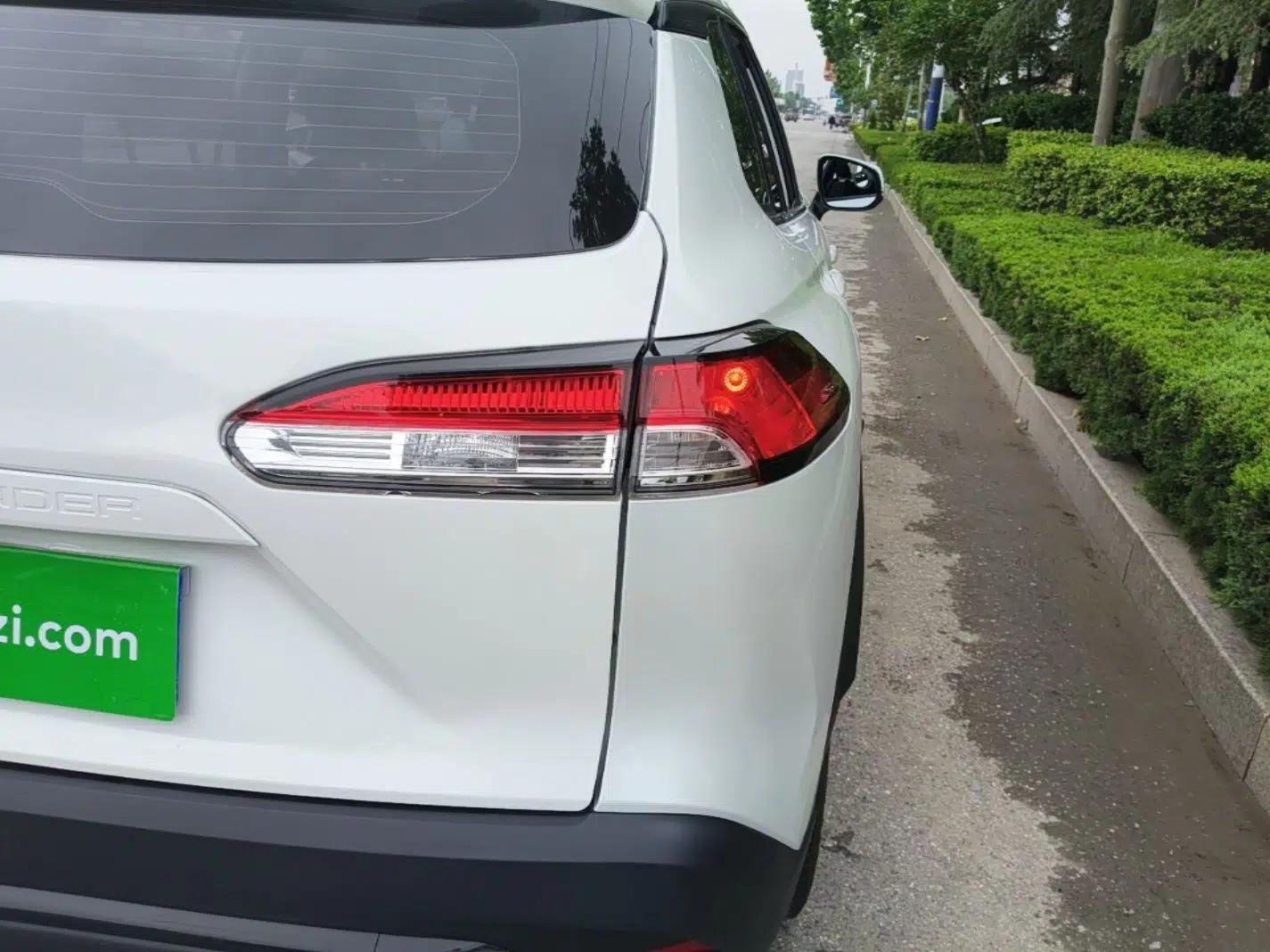 Toyota FRONTLANDER 2023 2.0L CVT Elite Edition — миниатюра 7