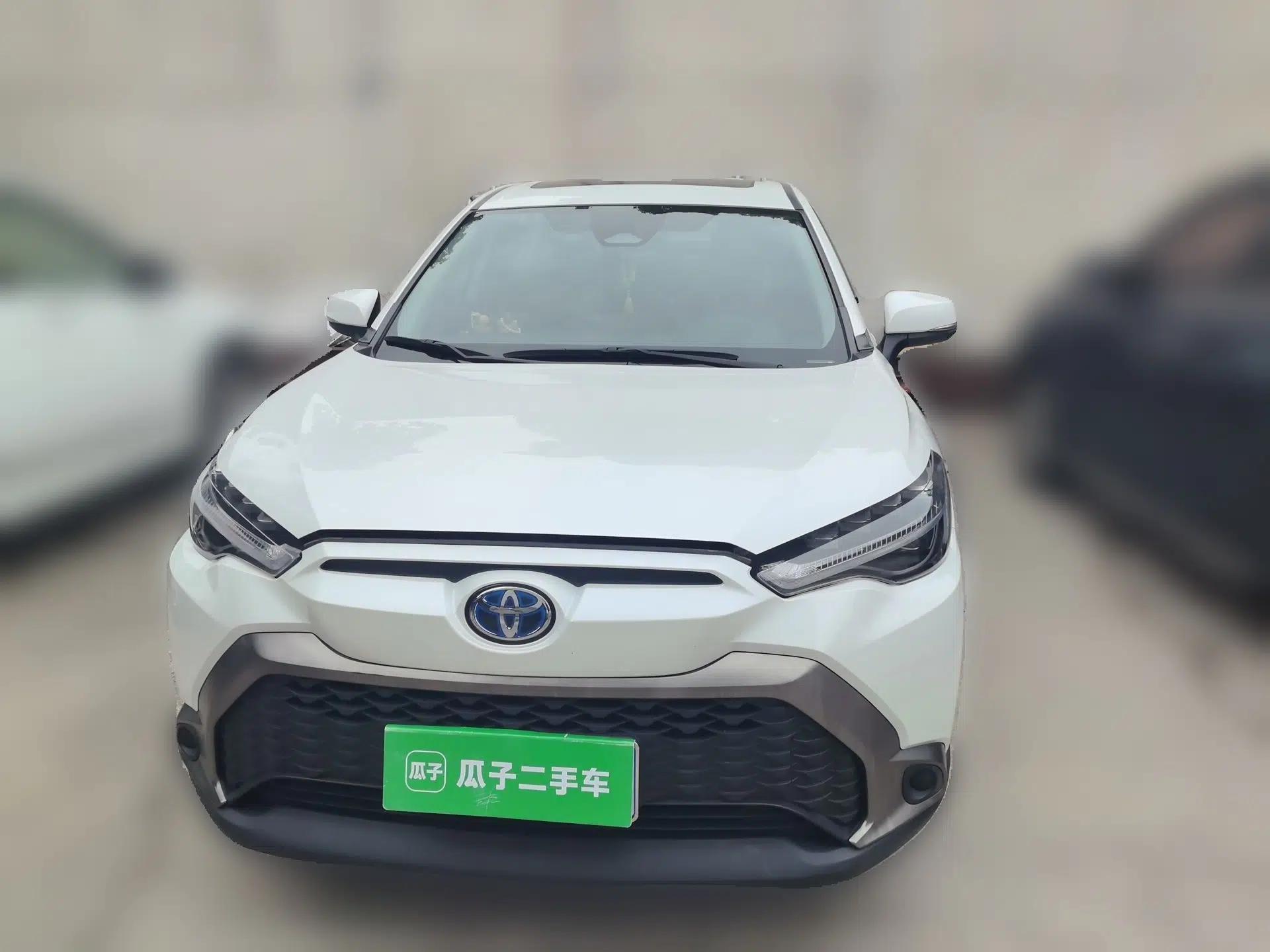 Toyota FRONTLANDER 2023 2.0L Smart Electric Hybrid Dual-Engine Luxury Edition — миниатюра 2