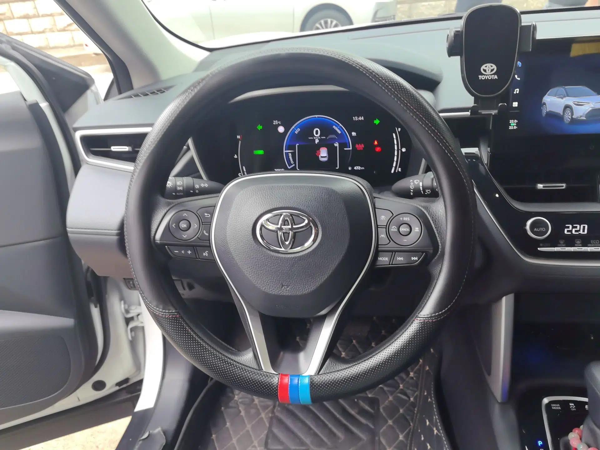 Toyota FRONTLANDER 2023 2.0L Smart Electric Hybrid Dual-Engine Luxury Edition — миниатюра 11