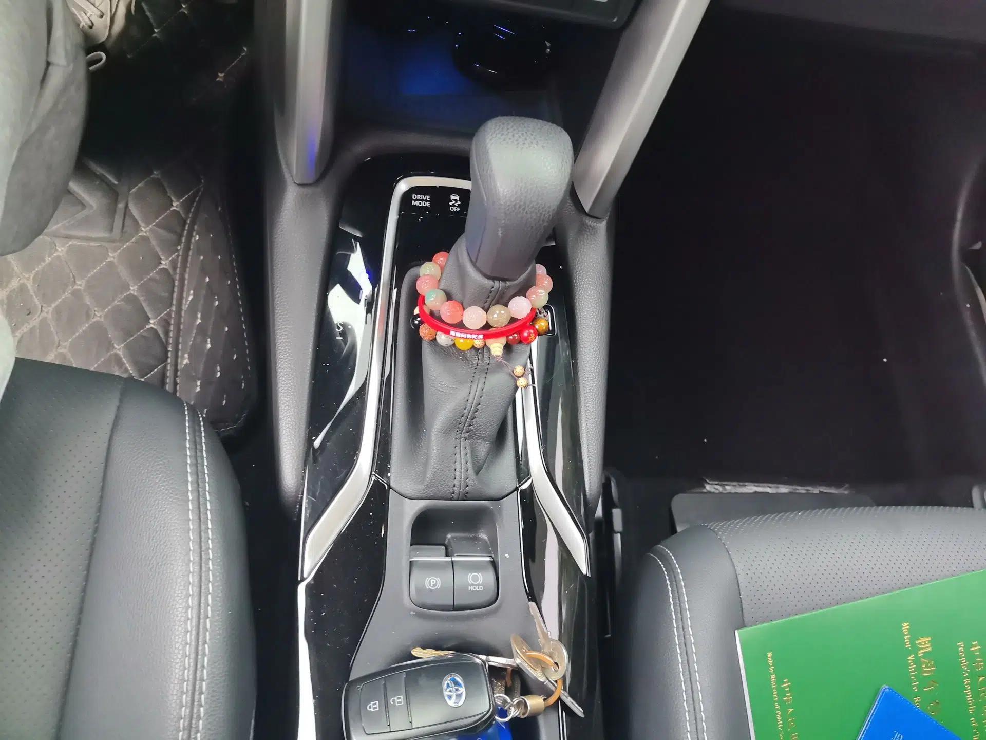 Toyota FRONTLANDER 2023 2.0L Smart Electric Hybrid Dual-Engine Luxury Edition — миниатюра 15