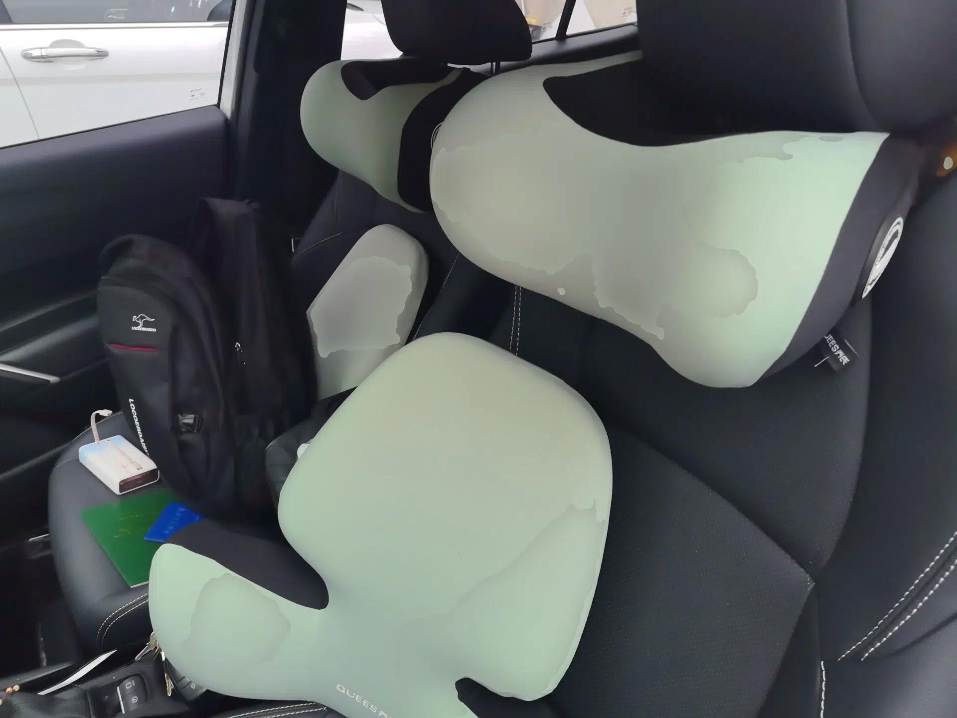Toyota FRONTLANDER 2023 2.0L Smart Electric Hybrid Dual-Engine Luxury Edition — миниатюра 16
