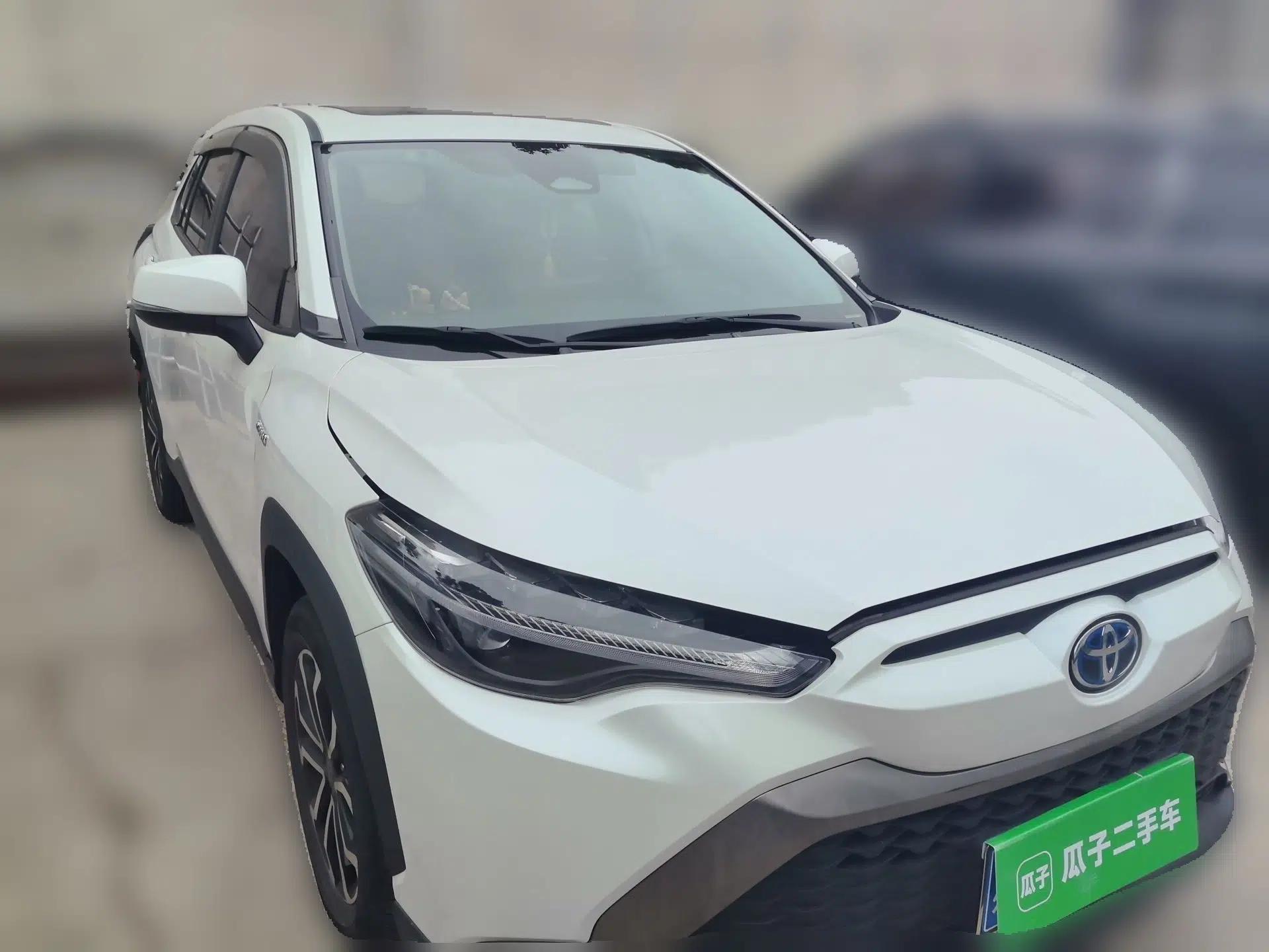 Toyota FRONTLANDER 2023 2.0L Smart Electric Hybrid Dual-Engine Luxury Edition — миниатюра 3