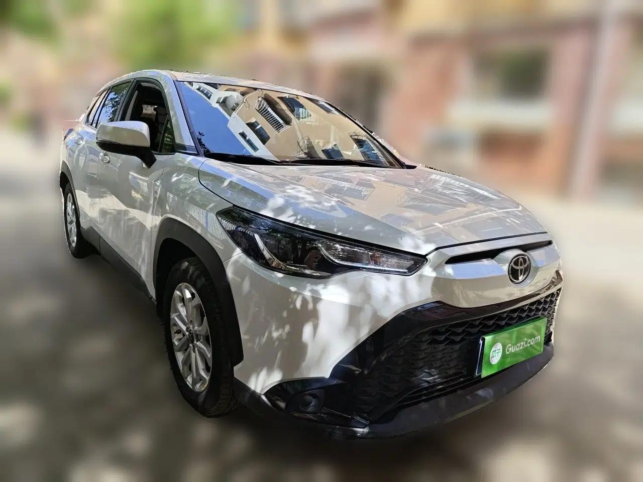 Toyota FRONTLANDER 2023 2.0L CVT Leading Edition — миниатюра 3