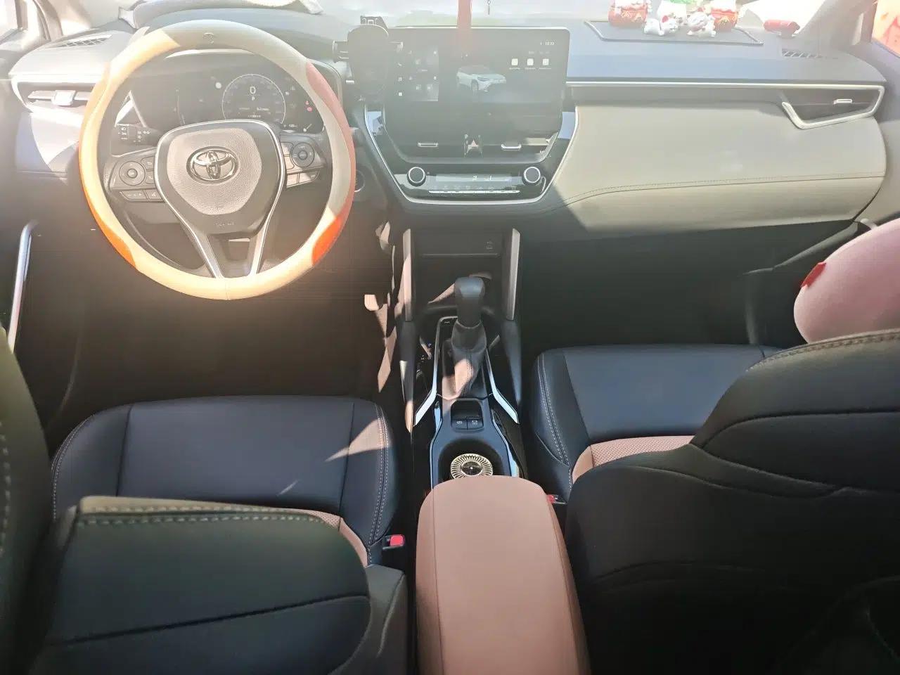 Toyota FRONTLANDER 2023 2.0L CVT Sport Edition — миниатюра 14