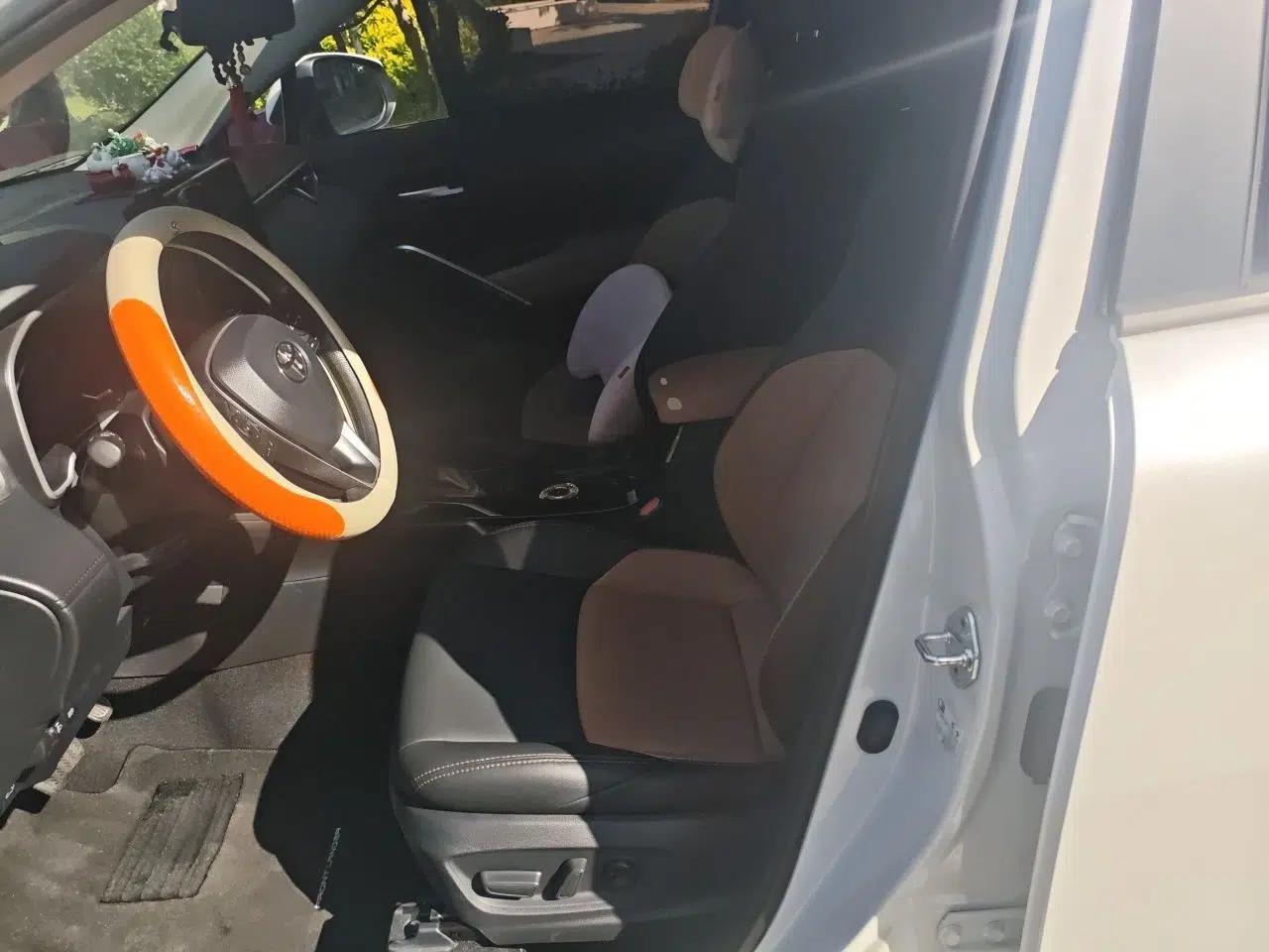 Toyota FRONTLANDER 2023 2.0L CVT Sport Edition — миниатюра 16