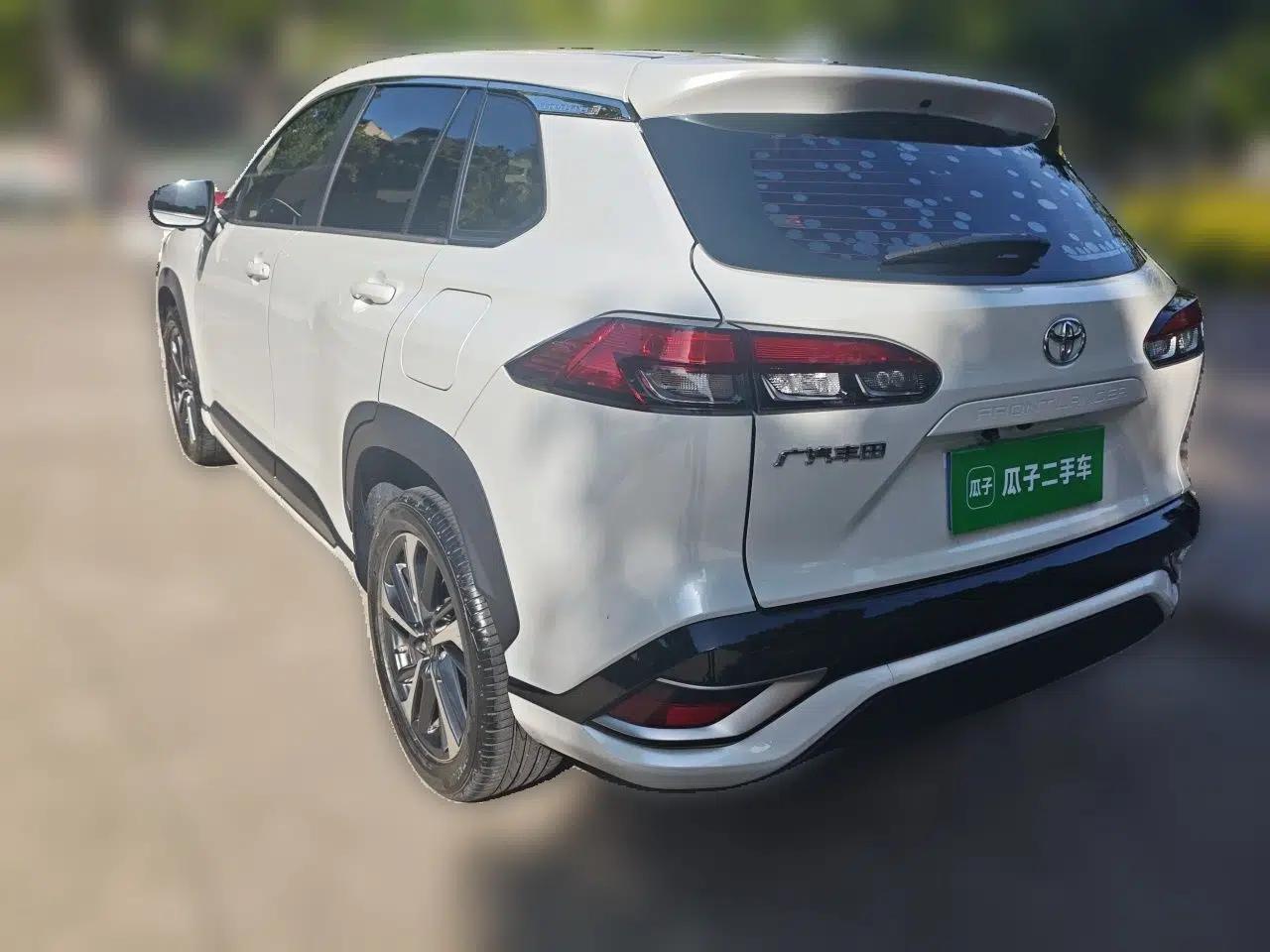 Toyota FRONTLANDER 2023 2.0L CVT Sport Edition — миниатюра 4