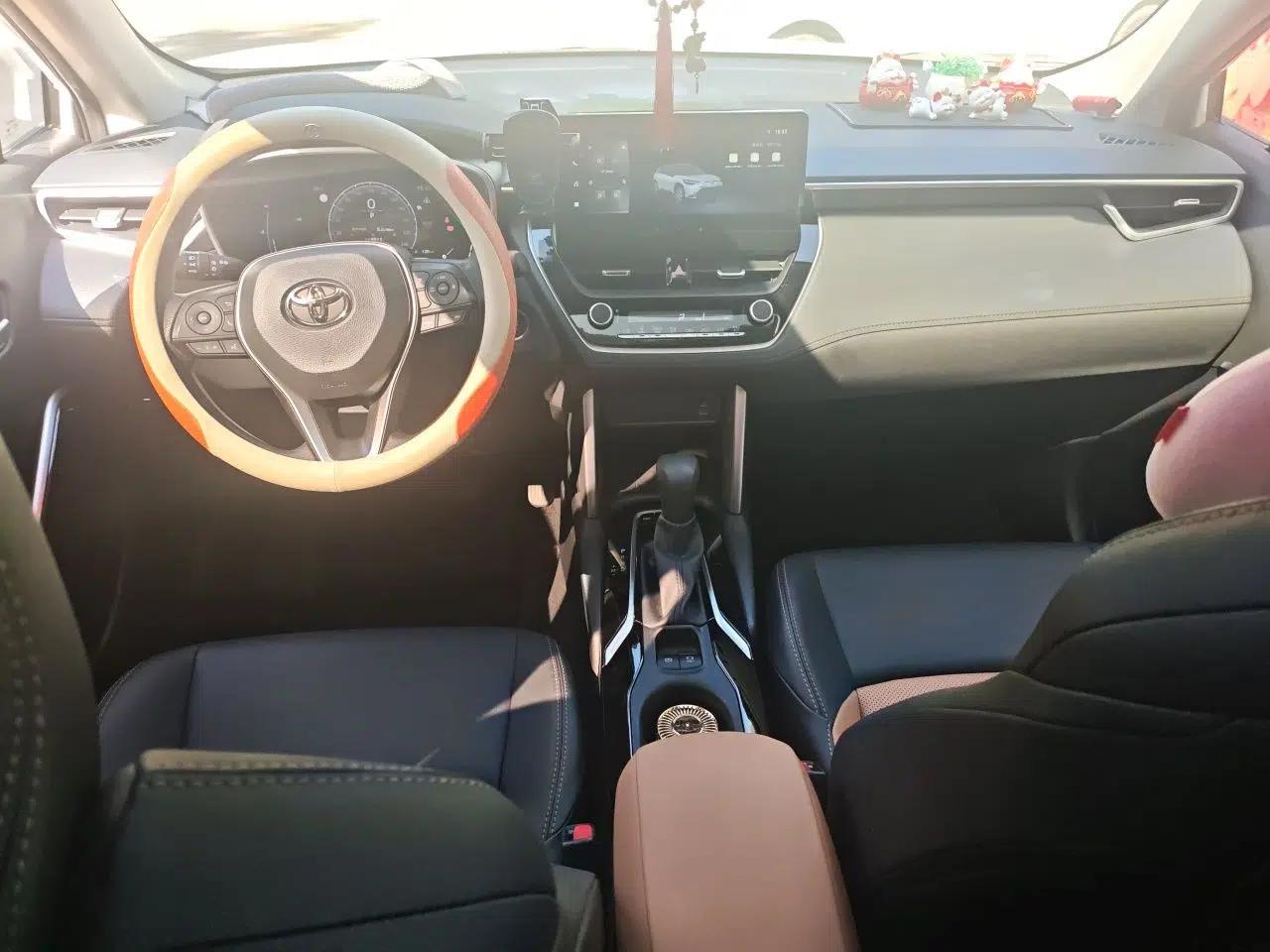 Toyota FRONTLANDER 2023 2.0L CVT Sport Edition — миниатюра 10