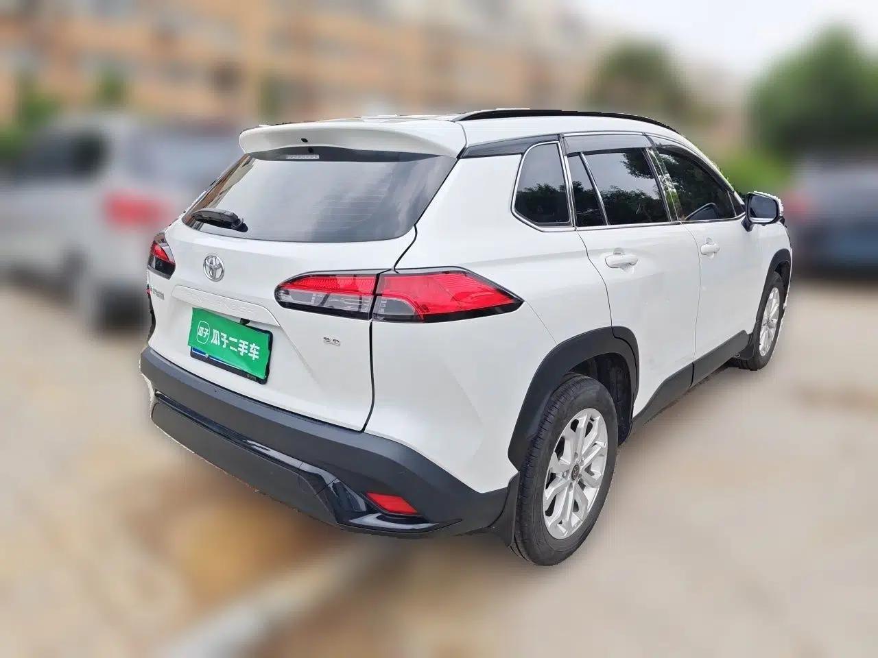 Toyota FRONTLANDER 2023 2.0L CVT Elite Edition — миниатюра 6