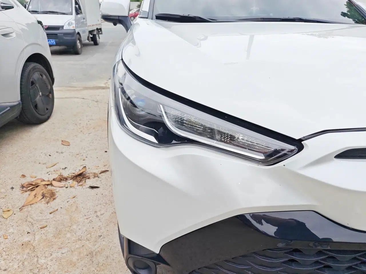 Toyota FRONTLANDER 2023 2.0L CVT Elite Edition — миниатюра 7