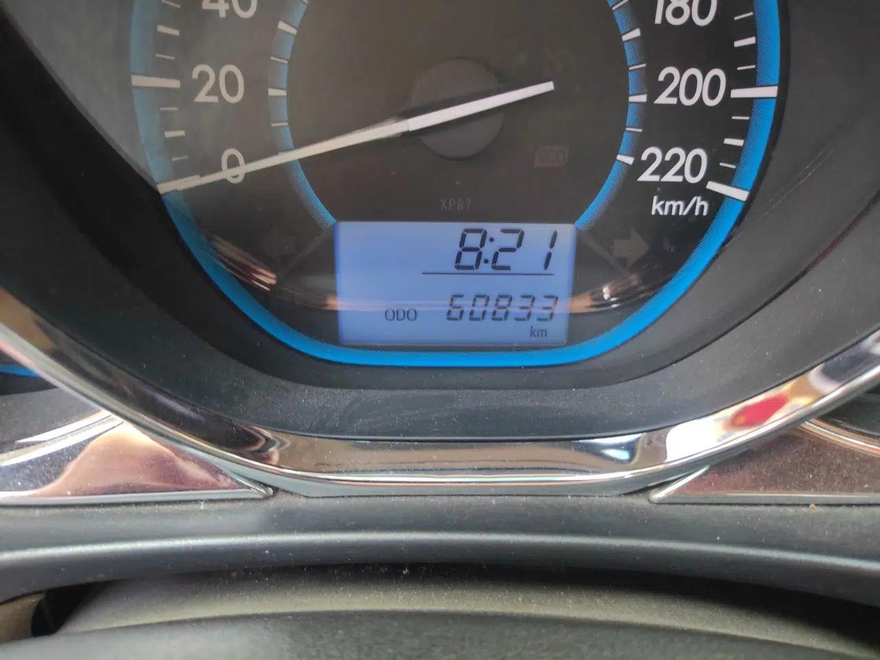 Toyota Vios 2014 1.3L Manual Xiang Edition — миниатюра 13