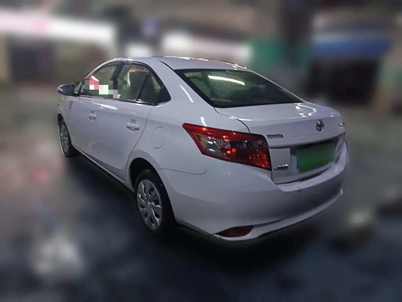 Toyota Vios 2014 1.5L Manual ZhiZhen Edition — миниатюра 4