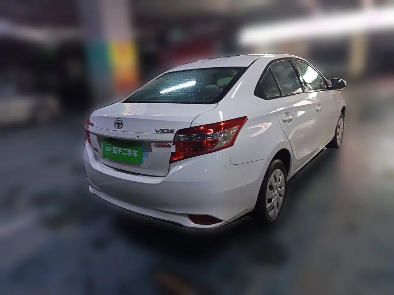 Toyota Vios 2014 1.5L Manual ZhiZhen Edition — миниатюра 6