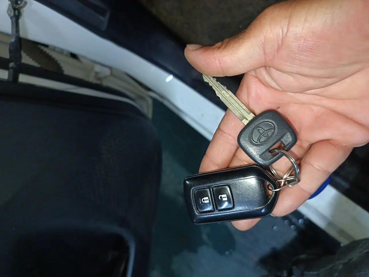 Toyota Vios 2014 1.5L Manual ZhiZhen Edition — миниатюра 9