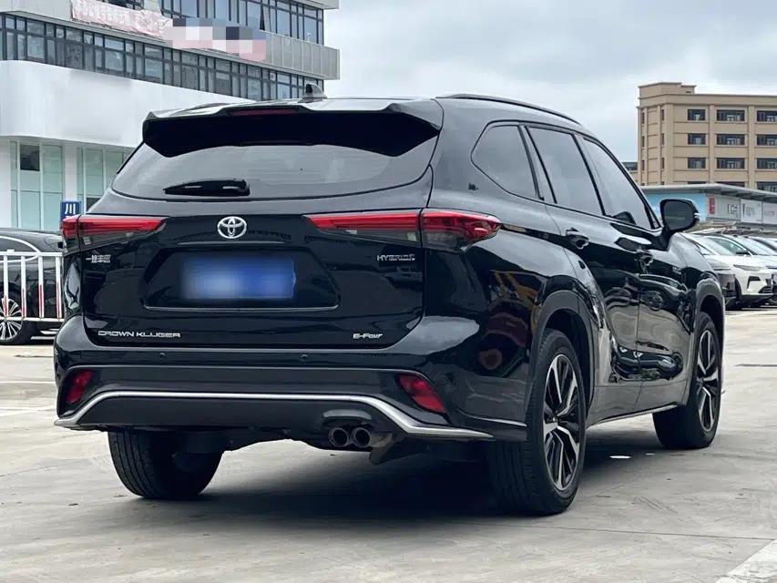 Toyota Crown Kluger 2022 2.5L HEV Four-Wheel Drive Luxury Edition — миниатюра 2