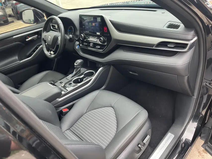 Toyota Crown Kluger 2022 2.5L HEV Four-Wheel Drive Luxury Edition — миниатюра 22