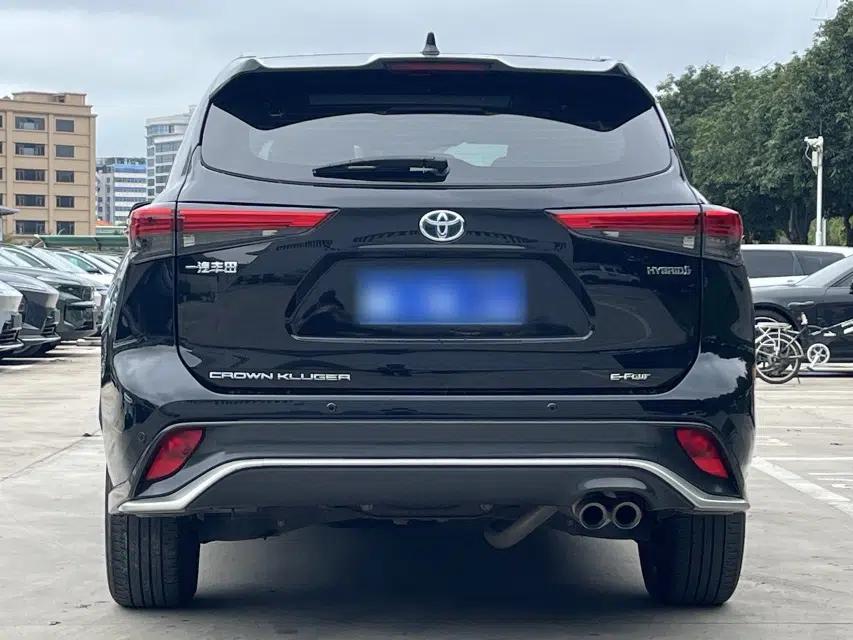 Toyota Crown Kluger 2022 2.5L HEV Four-Wheel Drive Luxury Edition — миниатюра 4