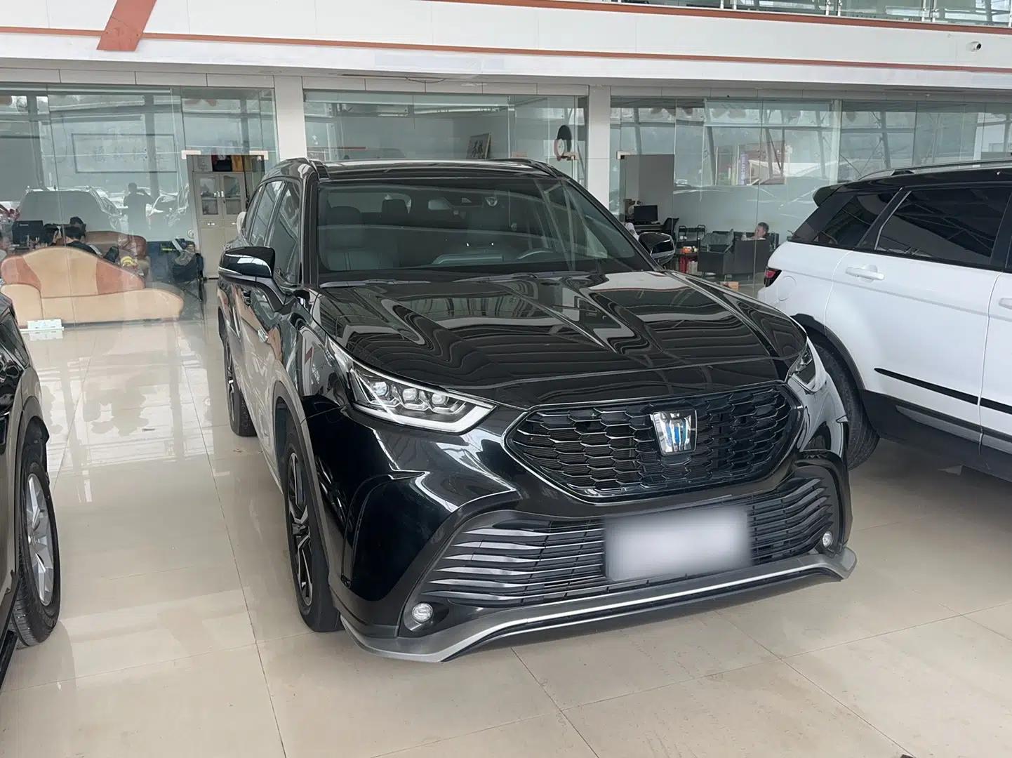Toyota Crown Kluger 2022 2.5L HEV Four-Wheel Drive Luxury Edition — миниатюра 6