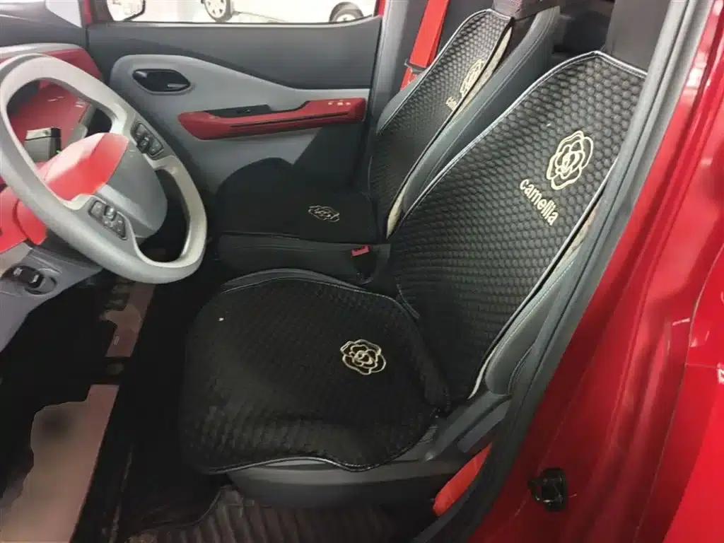 Baojun E200 2019 Model 250KM Smart Edition — миниатюра 17