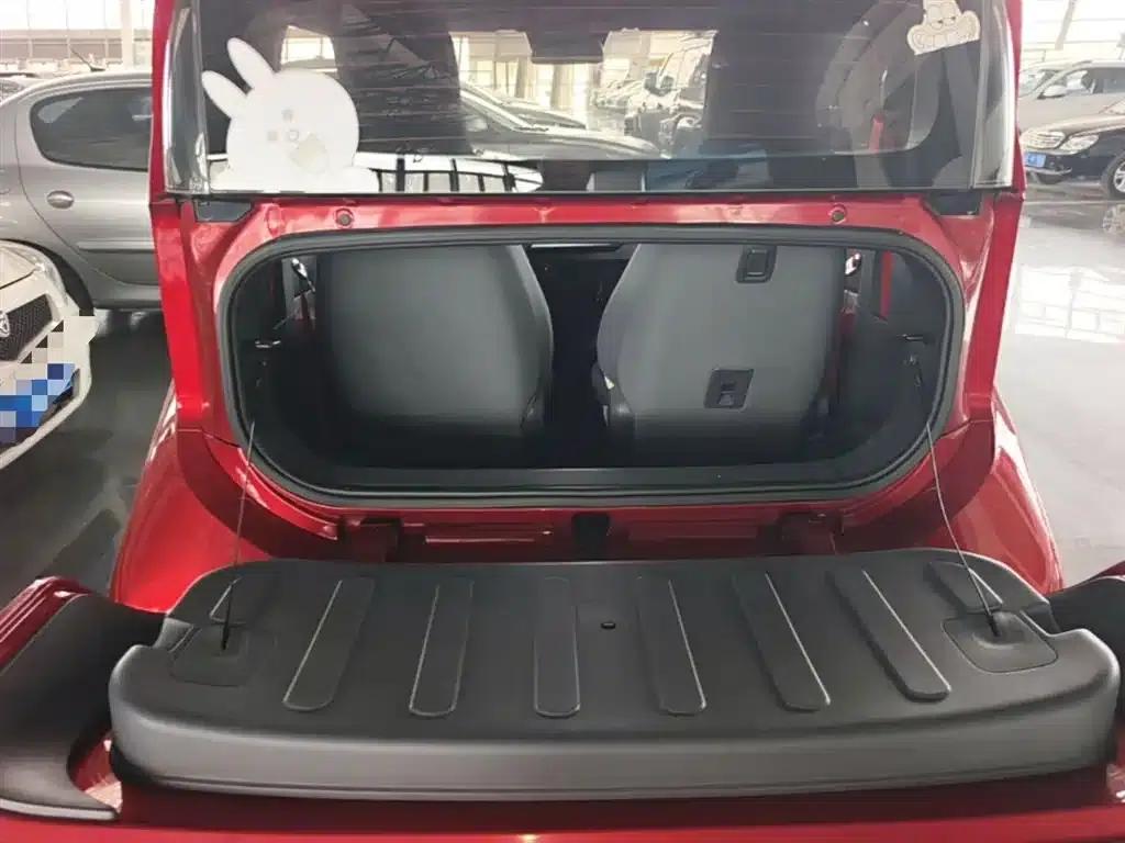 Baojun E200 2019 Model 250KM Smart Edition — миниатюра 19