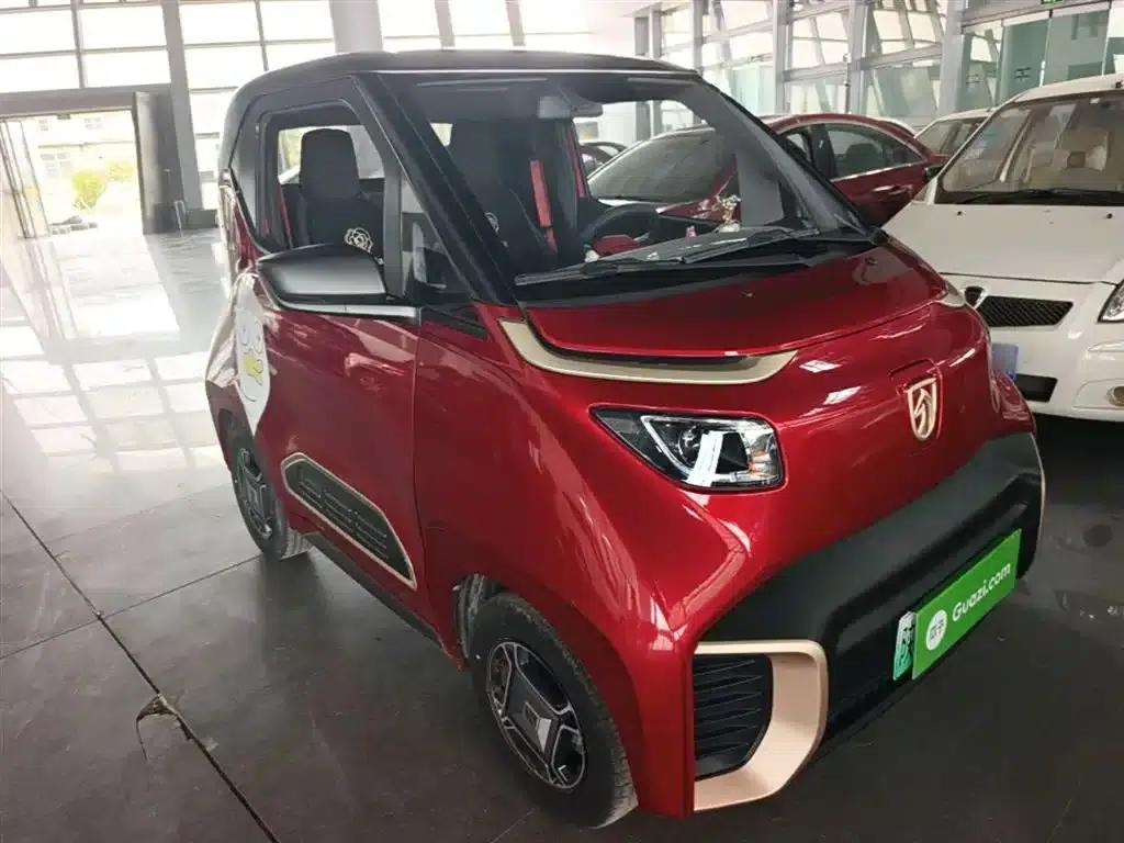 Baojun E200 2019 Model 250KM Smart Edition — миниатюра 4