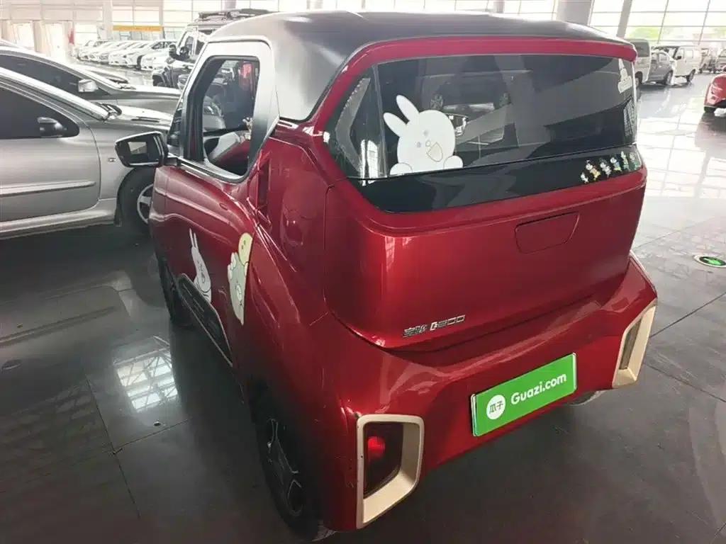 Baojun E200 2019 Model 250KM Smart Edition — миниатюра 5