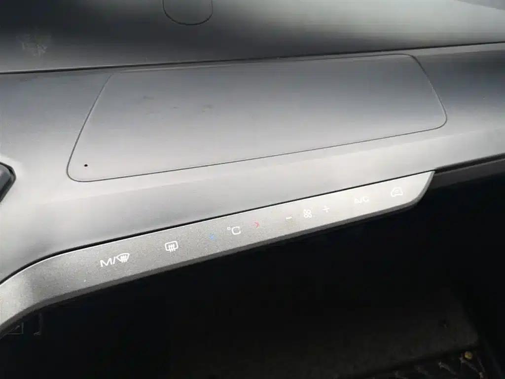 Baojun E200 2020 Model 305KM Smart Edition — миниатюра 13