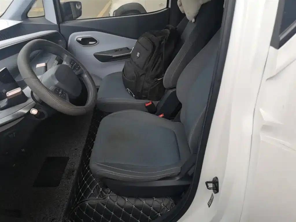 Baojun E200 2020 Model 305KM Smart Edition — миниатюра 17