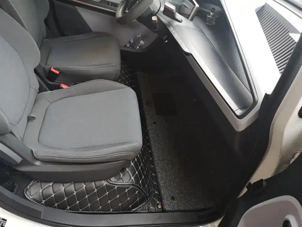 Baojun E200 2020 Model 305KM Smart Edition — миниатюра 25